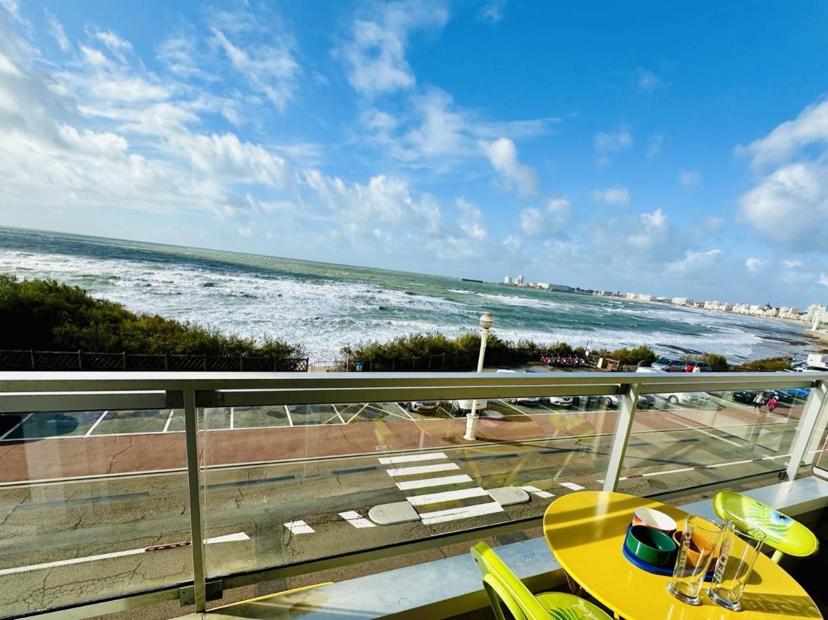 Renove A Neuf Avec Vue Imprenable Sur La Baie Des Sables D Olonne 6 Pers *