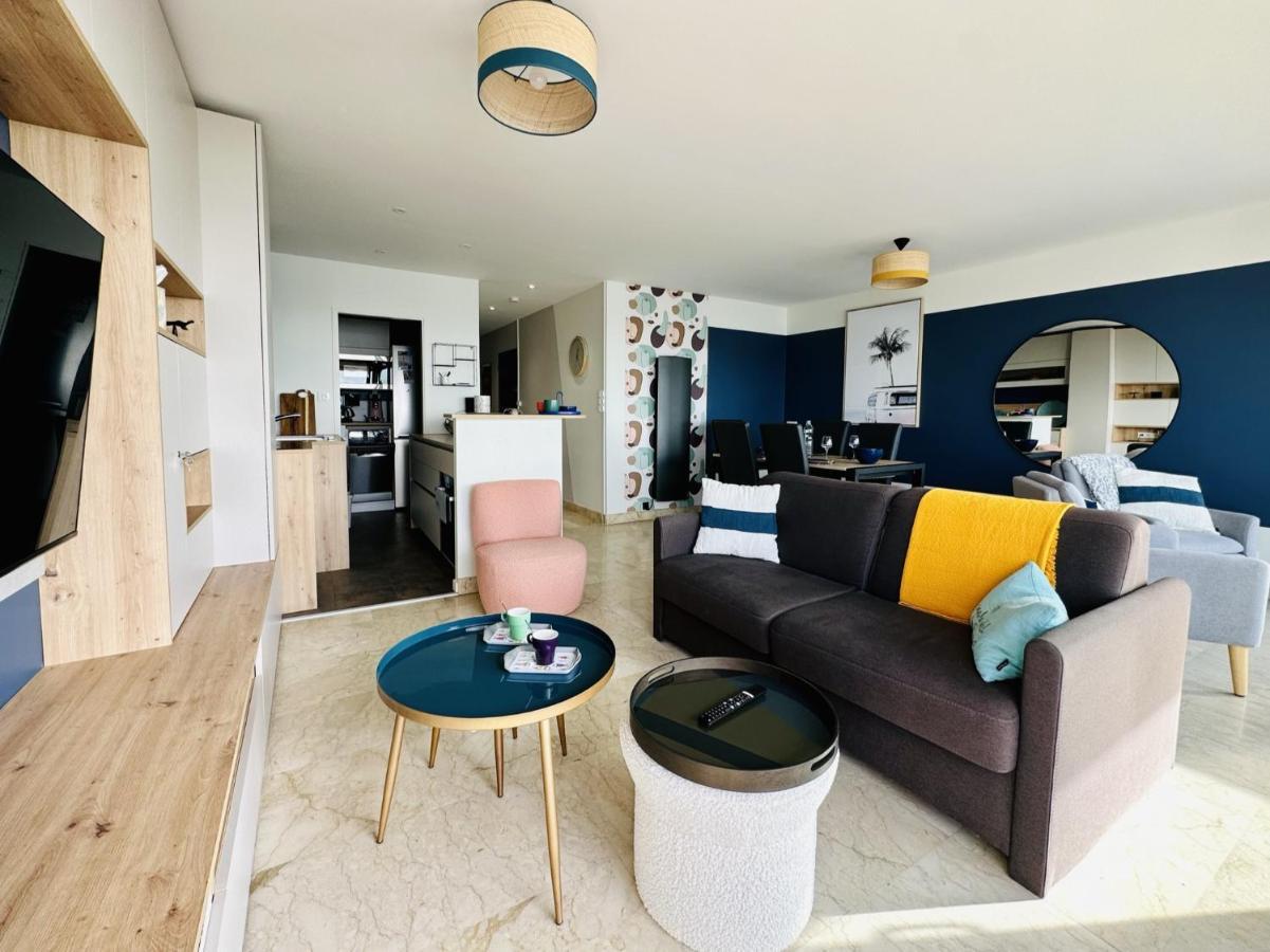 Renove A Neuf Avec Vue Imprenable Sur La Baie Des Sables D Olonne 6 Pers Appartement *